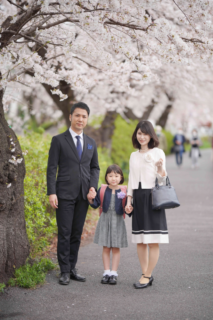 【上級編】格式で選ぶ冠婚葬祭スーツ。失敗しないための早わかりルール。のアイキャッチ画像