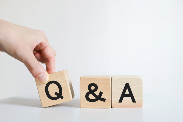 トレンチコートとスーツの着こなしQ&A