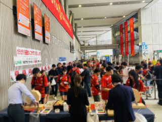 【2024.06.22】横浜FC オフィシャルスーツスタジアム予約販売会を開催致しました！のアイキャッチ画像