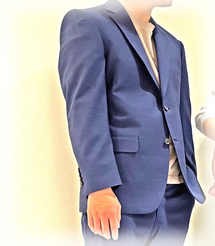 2194 爽やかなブルースーツのアイキャッチ画像