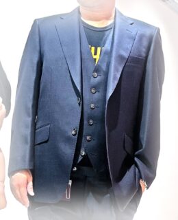 2331 王道のダークネイビースーツの画像