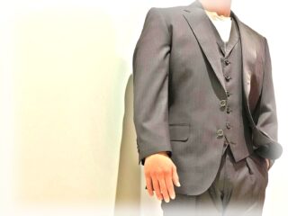 2356　ラグジュアリー感抜群なブラウンスーツの画像