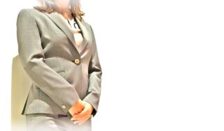 2370 レディース 優しいグレーのホワイトストライプの画像