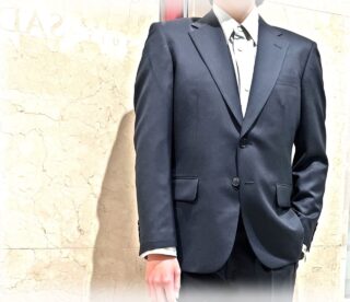 2362 王道のブラックスーツの画像
