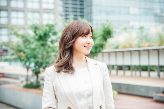 ヘアアレンジは好みでセット