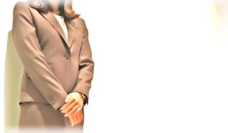 2395 モダンなブラウンスーツの画像