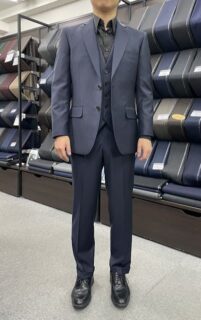 上品な光沢のあるイタリー生地の画像