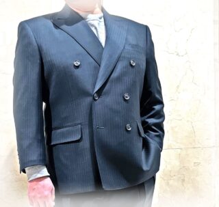 2397 モダンなダークグリーンスーツの画像