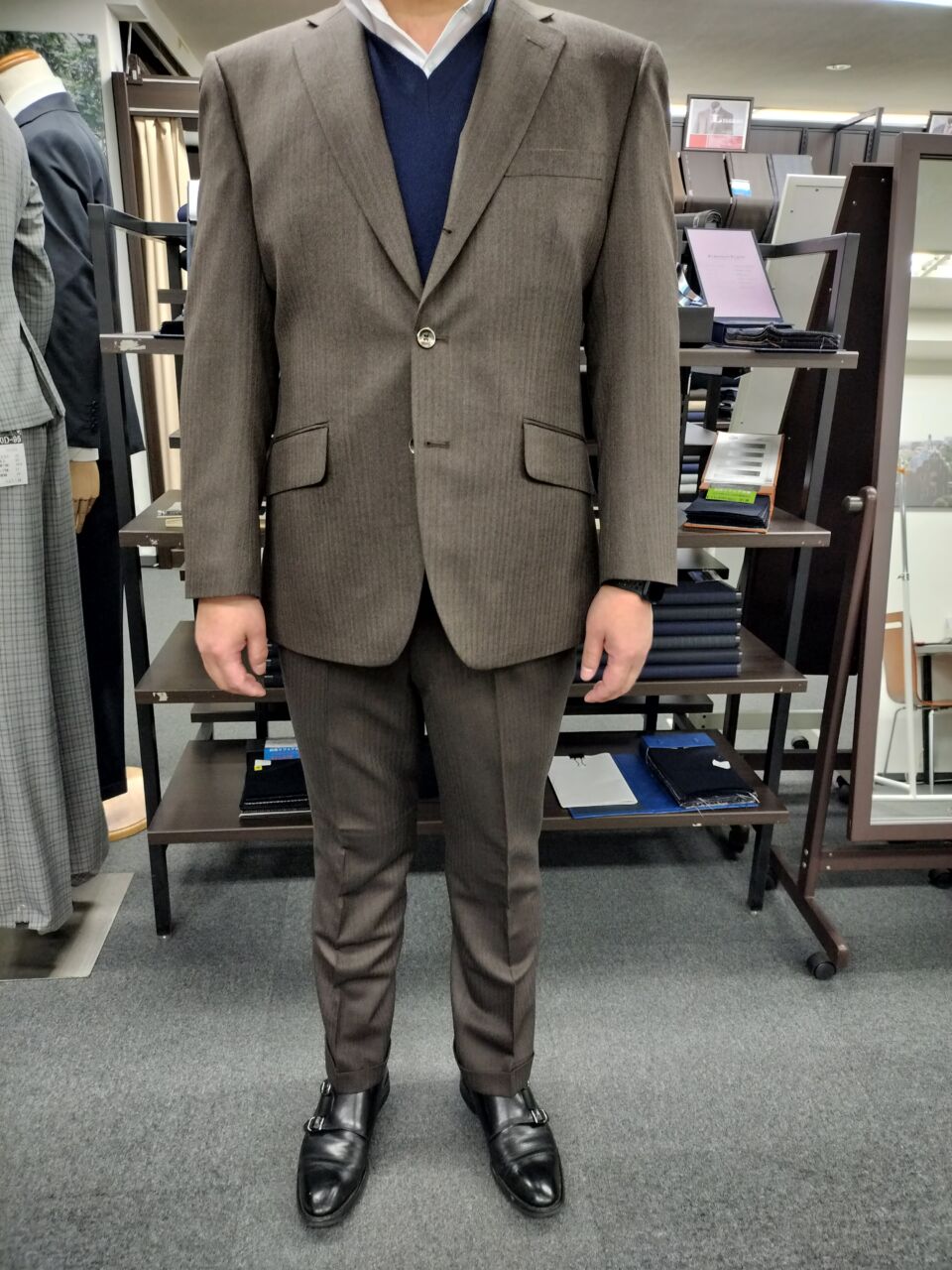 ダークブラウンツーピーススーツ-大阪心斎橋店スーツコレクション