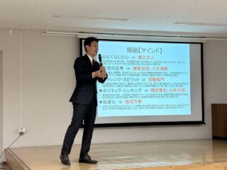 ヤクルトスワローズのレジェンドにして、コーチとしても ヤクルトスワローズのレジェンドにして、コーチとしても