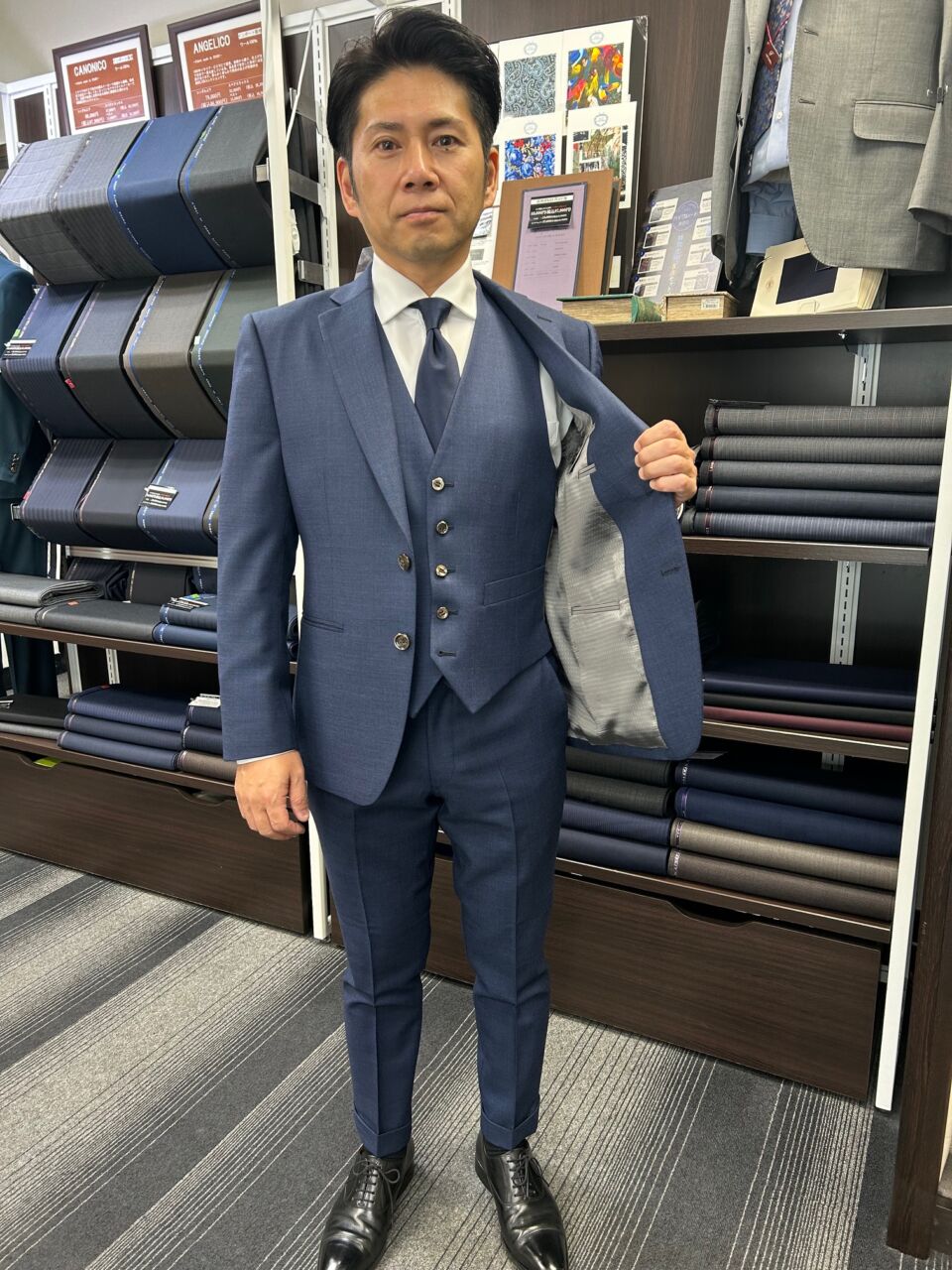 スタイリッシュなオシャレさと華やかさ-大阪谷町店スーツコレクション