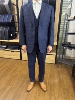 秋冬におすすめ！2着目は柄物ビジネススーツの画像