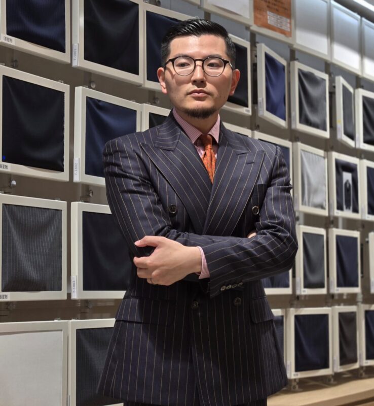 ダブルスーツの紹介のアイキャッチ画像