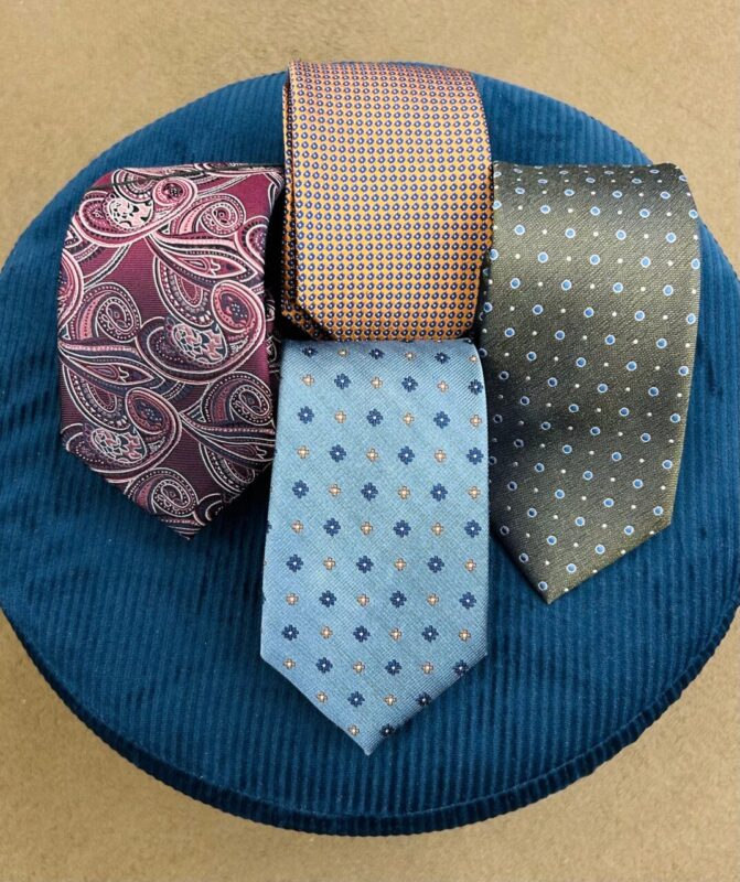 ご予算3000円以内のシルクネクタイギフト👔当店にお任せください🎁のアイキャッチ画像