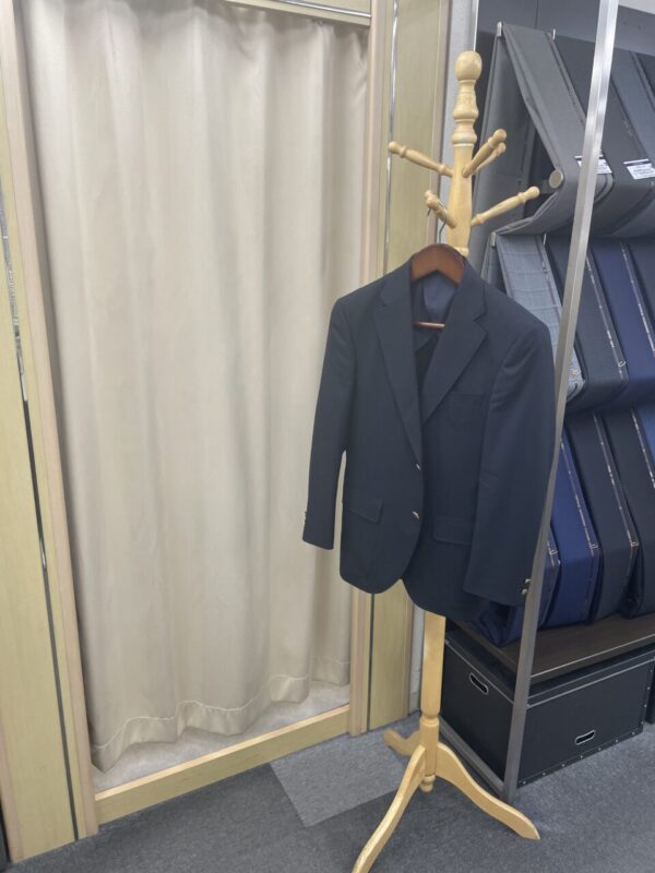 NAVY BLAZERのアイキャッチ画像