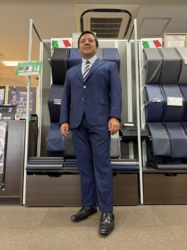 メタルボタンでオーダースーツを楽しもう!のアイキャッチ画像