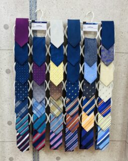 ネクタイが入荷しました！の画像