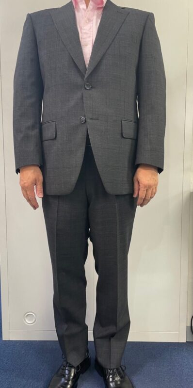 グレーチェックでクラシックにのアイキャッチ画像