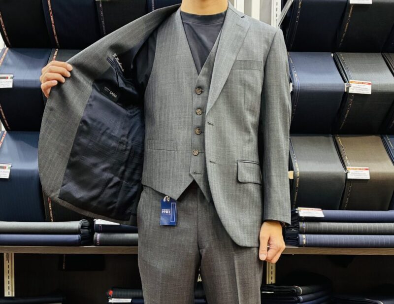グレー×ネイビーで爽やかに!のアイキャッチ画像