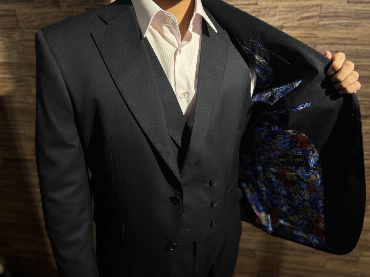 上品な光沢の3ピーススーツ-丸井錦糸町店スーツコレクション