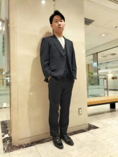 2849 王道のネイビースーツの画像