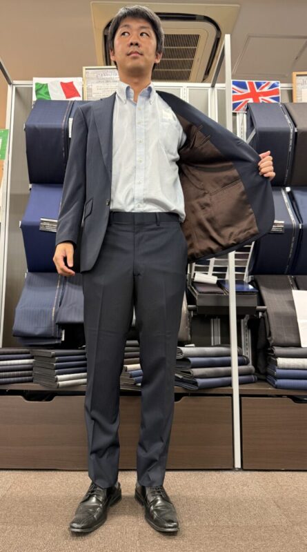 派手過ぎないお洒落スーツ 千鳥柄生地のアイキャッチ画像