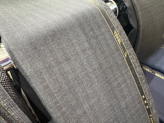 ブラウンと共にグレーもご紹介の画像