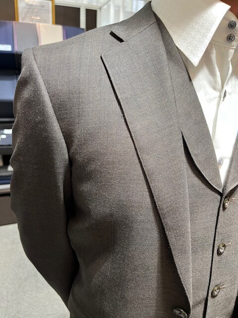 成人式スーツ！色気ある明るめのブラウンスーツお仕立ていただきました！🔥のアイキャッチ画像