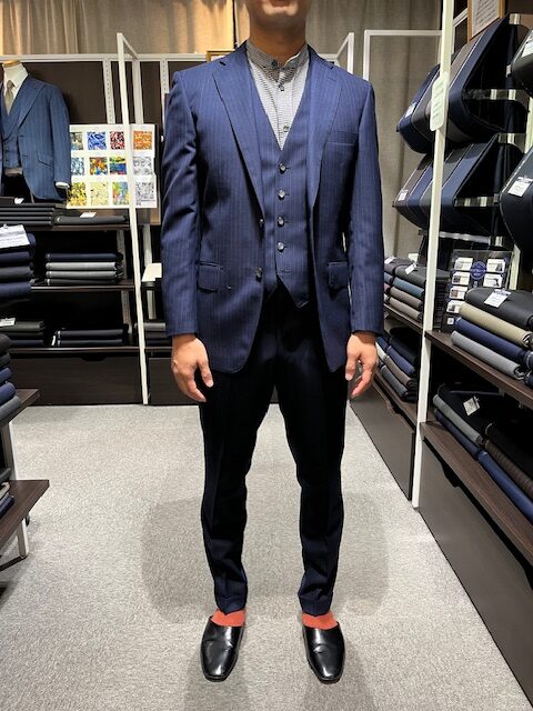 1着はもっておきたい紺ストライプスーツ！～初回OPセットでワンランク上のお仕上がりです～のアイキャッチ画像