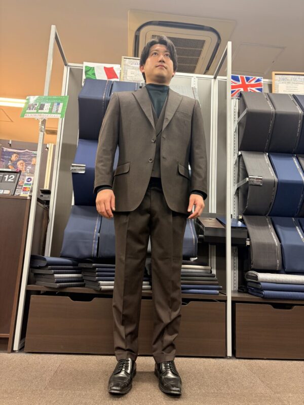 フランネルブラウンスーツで重厚感を♪のアイキャッチ画像