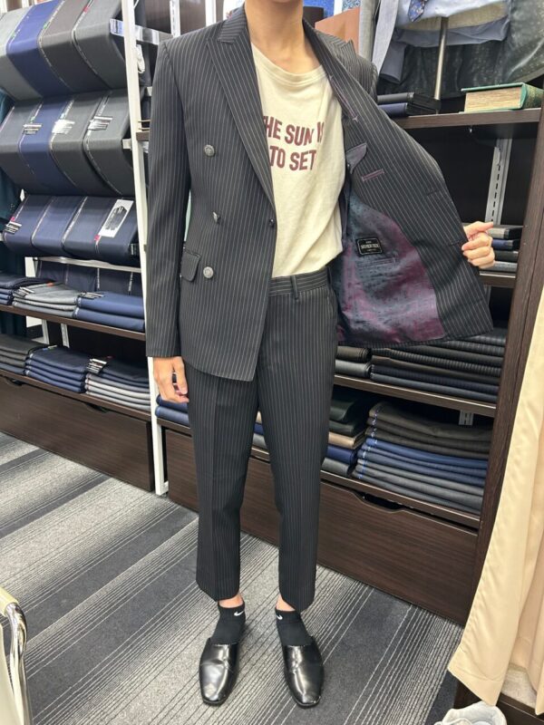 スタイリッシュなダブルスーツで超イケ！のアイキャッチ画像