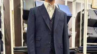 【Super100’s】ネイビー ジオメトリック柄スーツの画像