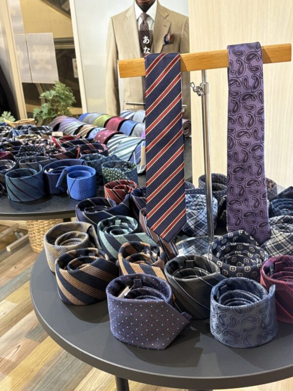 贈り物にネクタイはいかがでしょうか？のアイキャッチ画像