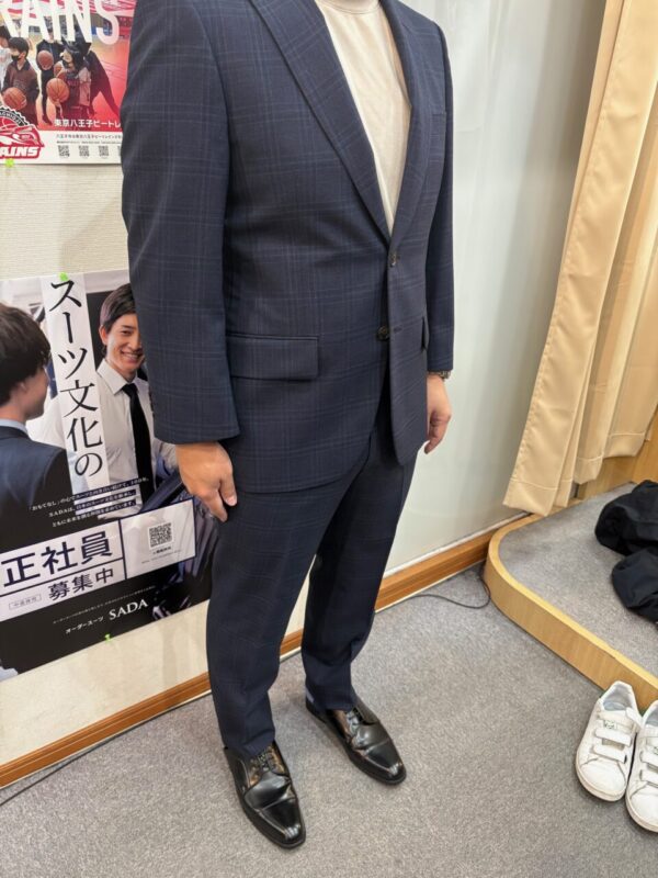 爽やかなチェックスーツのアイキャッチ画像