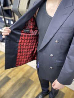 重厚感で信頼を掴み取る1着の画像