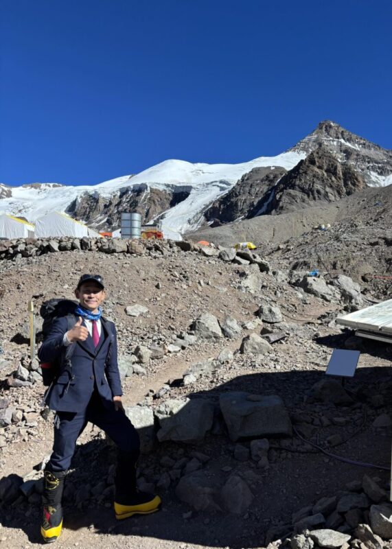 ベースキャンプを出て約3時間、プラザ・カナダに到着。のアイキャッチ画像