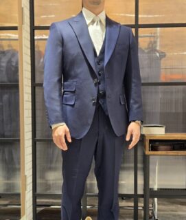 スリーピーススーツの画像