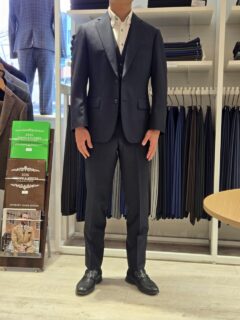 スリーピーススーツの画像