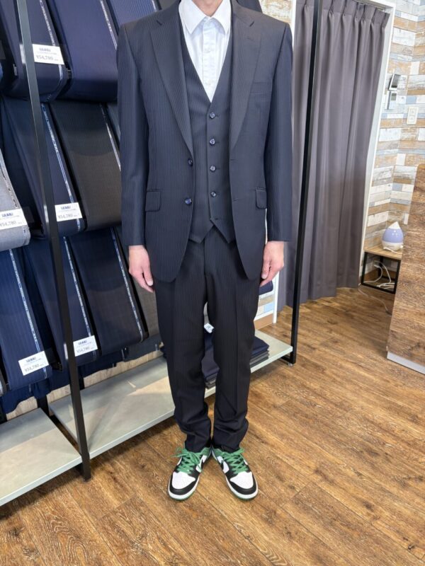 紺/ストライプの生地でお仕立て頂きました。のアイキャッチ画像