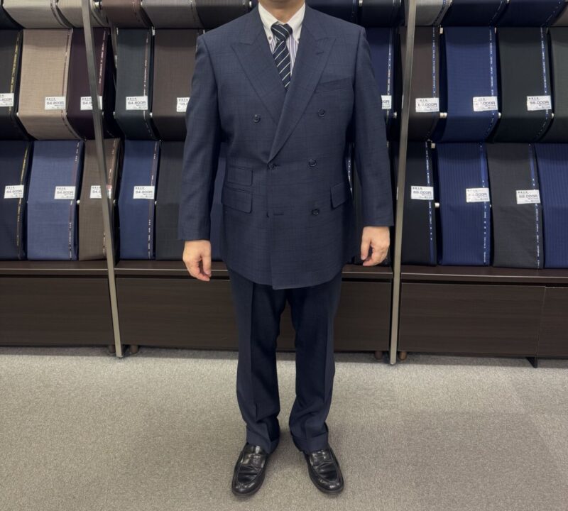 柔らかな印象のダブルスーツのアイキャッチ画像