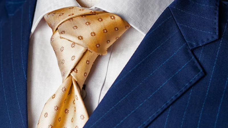 AMFステッチでスーツに高級感をのアイキャッチ画像