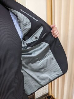 ハイグレード仕立て・ブラック系・WOOI　50％素材＆馬車柄裏地の画像