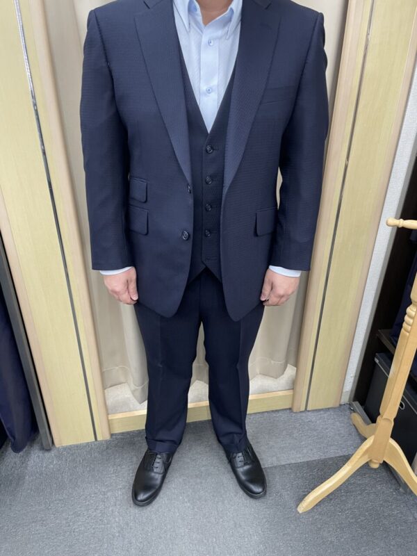 Navy Outside, Passion Insideのアイキャッチ画像