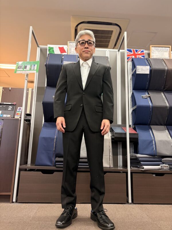 大人の男性は礼服もビシっと♪のアイキャッチ画像