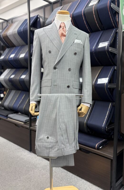 新作サンプルスーツのご紹介2のアイキャッチ画像