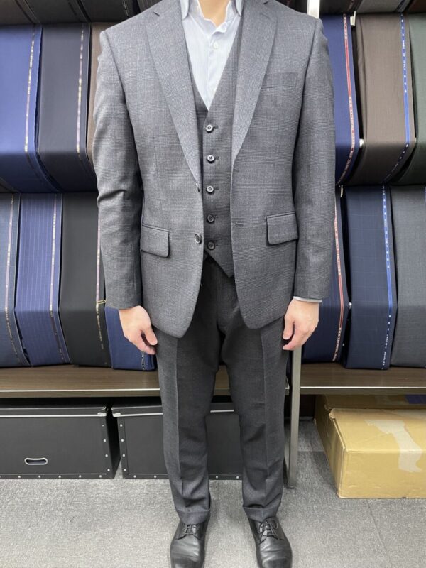 真面目な顔して、裏地で遊ぶ。のアイキャッチ画像