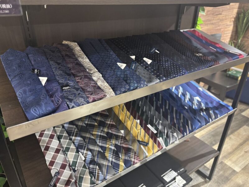 春夏ネクタイ入荷しました！のアイキャッチ画像