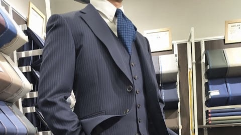 ネイビー シャドーストライプスーツのアイキャッチ画像