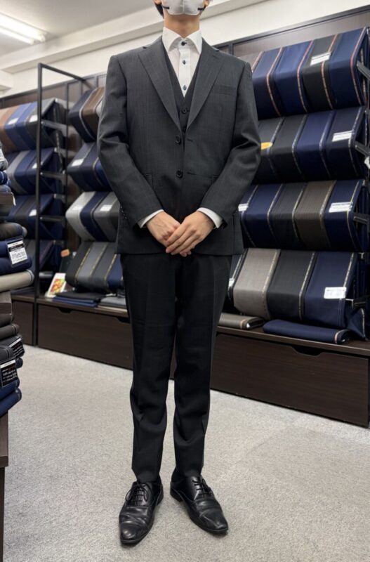 グレー×グレンチェック　最強コーデのアイキャッチ画像