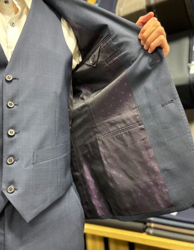 紺系・Wool100％ナチュラルストレッチ素材&ドット柄裏地のアイキャッチ画像
